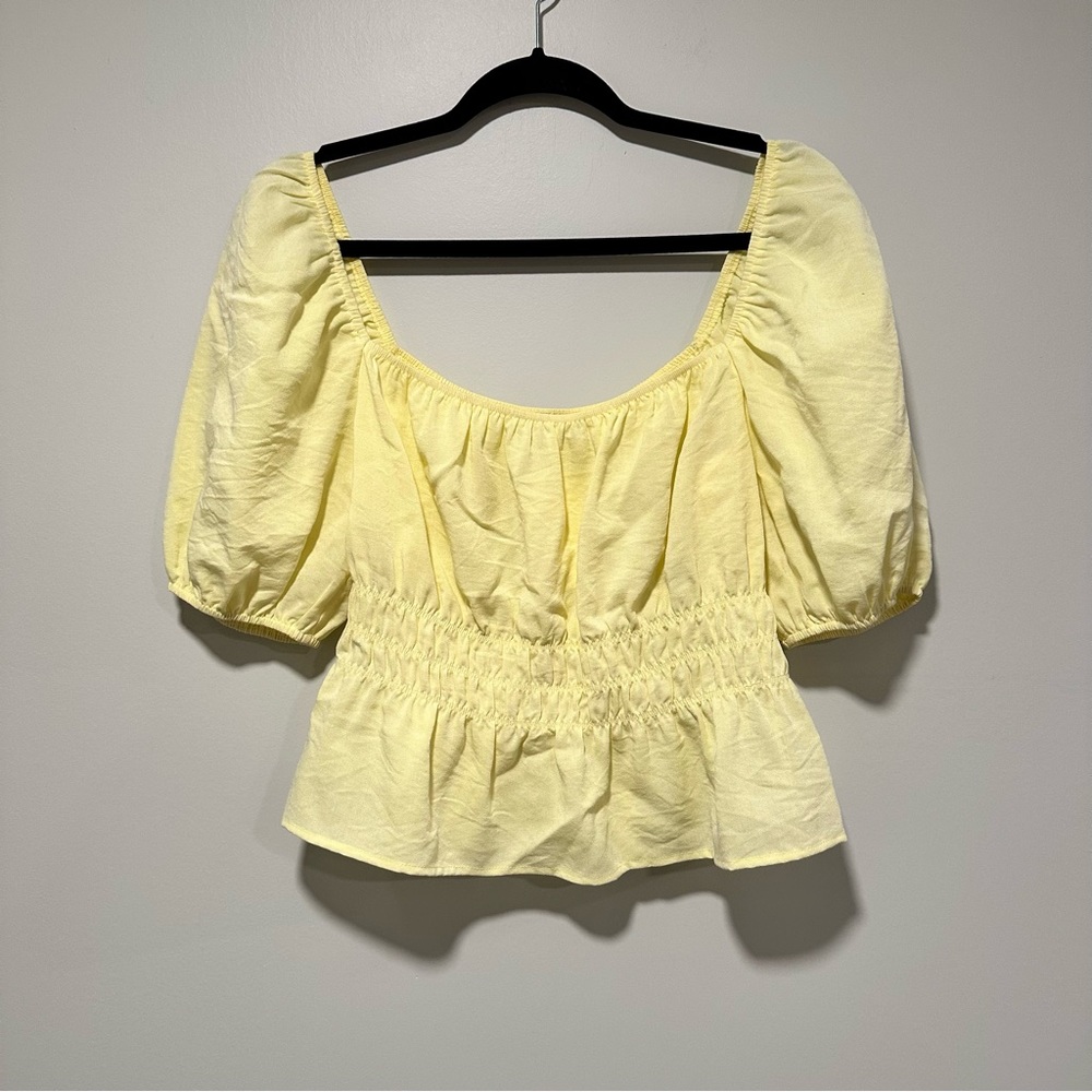 NWT Lush Puff Sleeve Crop Top